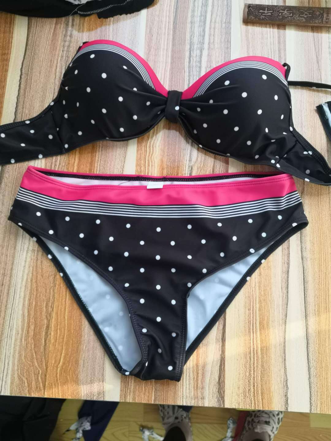 Title 2, Polka Dot Bikini Badpak Met Digitale Print