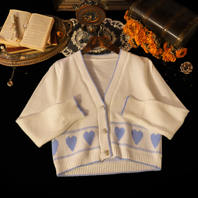 Blue Heart Early Autumn Thin Top