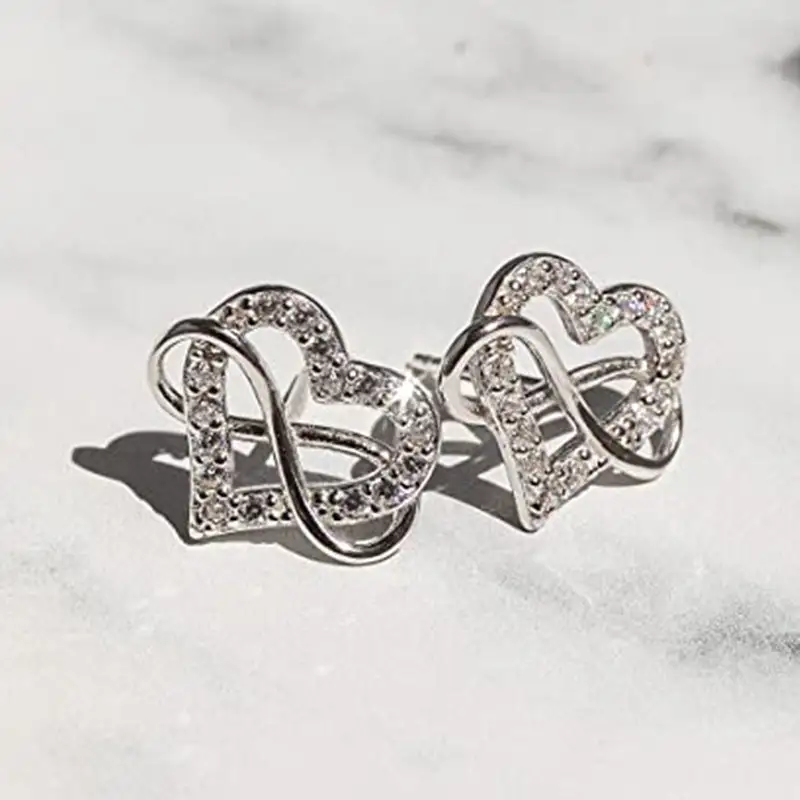Fashion Temperament 925 Sterling Silver Heart-shaped Mosonite Earrings