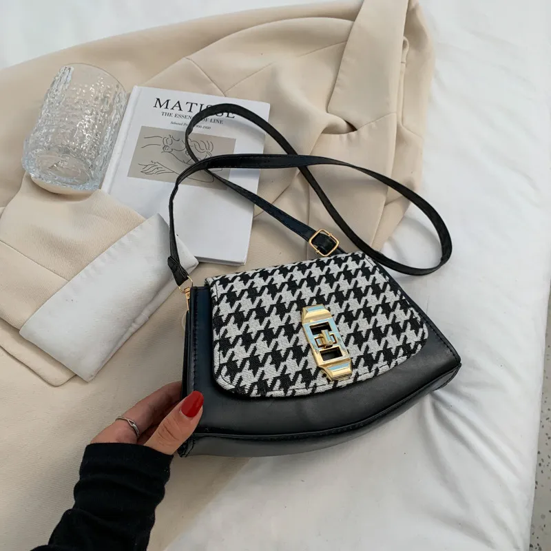 Retro Western Style Female Bag Trendy Casual Simple Plaid - Black