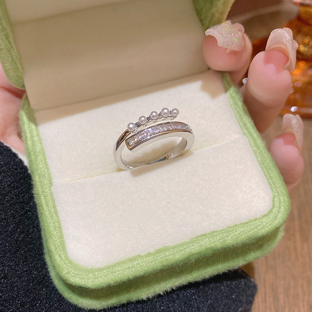 HIGH SENSE ELECTROPLATED ZIRCON
