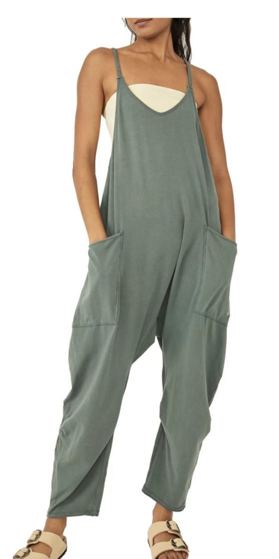 Women's Fashion Solid Color V-Neck Sling Pocket Jumpsuit