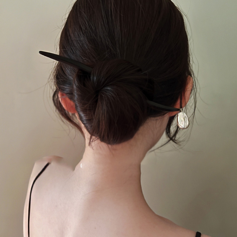 Classic Baroque Pearl Sandalwood Plate Hairpin