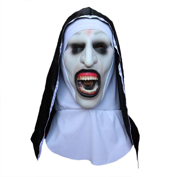 Open mouth nun