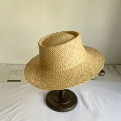 Flat Brim Raffia Women's Beach Hat Fashion - Bare Plate Concave Top - View 1