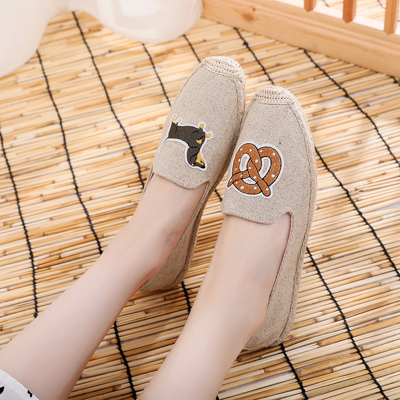 Cartoon Pattern Embroidered Cotton And Linen Shallow Mouth Cloth Shoes