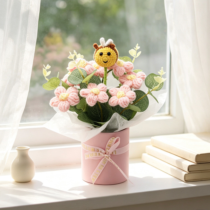 Crochet Flower Bouquet with Bee Dolls, picture 2 of 6
