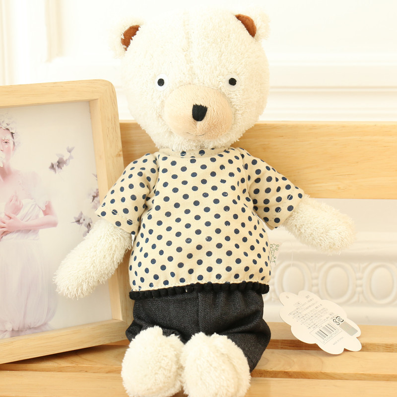 Polkadot white