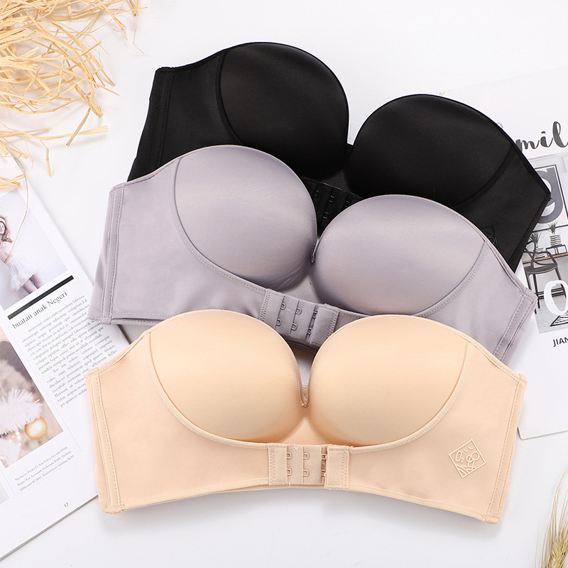 Title 5, Anti-Glare One-Piece Gathered Up Strapless Bra....