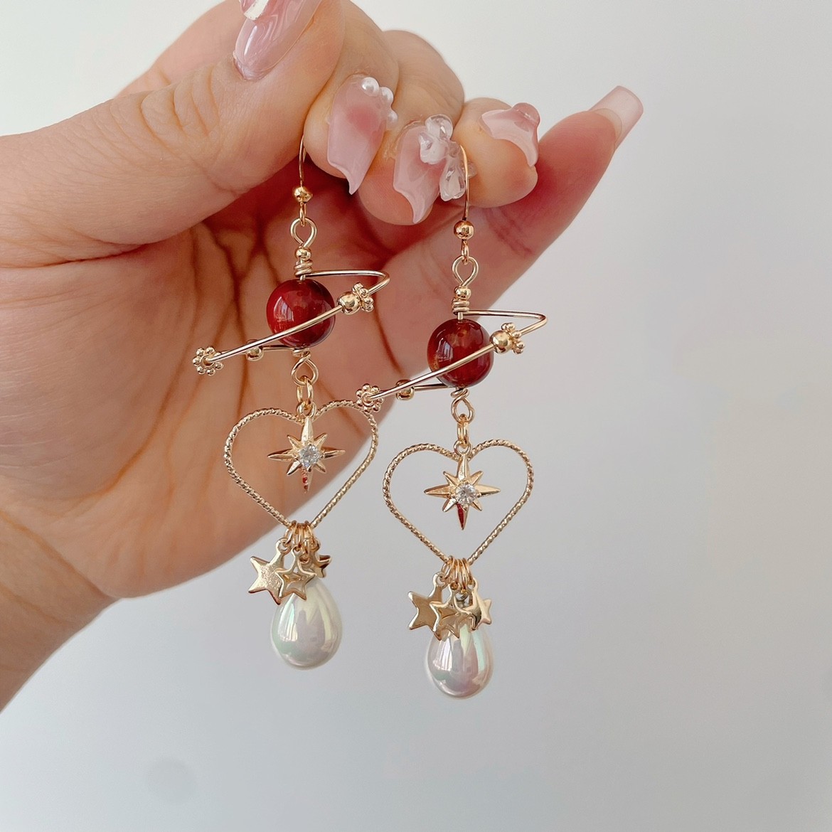 Title 3, Red Planet Star Earrings Personality Love Pearl...