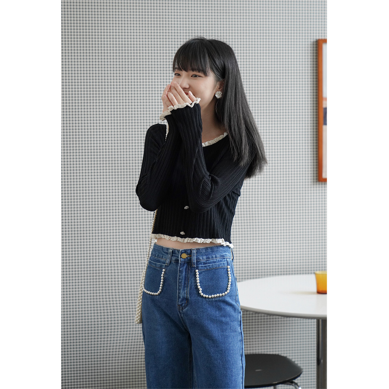 Black Short Sleeved Shirt Women's Short Knit Sweater