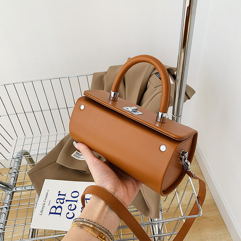 Title 9, Spring and Summer Sling Niche Shoulder Bag, the...