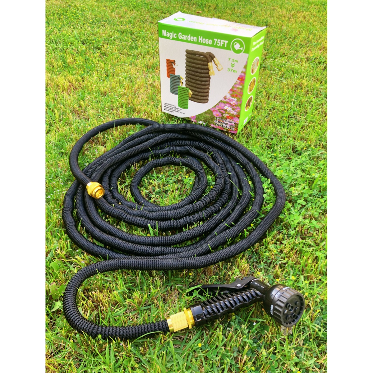 Flexible Garden Hose Set with Spray Gun. Can be extended to the corresponding 25, 50, 75, 100FT when filling with water. Once water passing through the pipe, the pipe will extend its length; if there is no water passing, it will shrink back to its origina