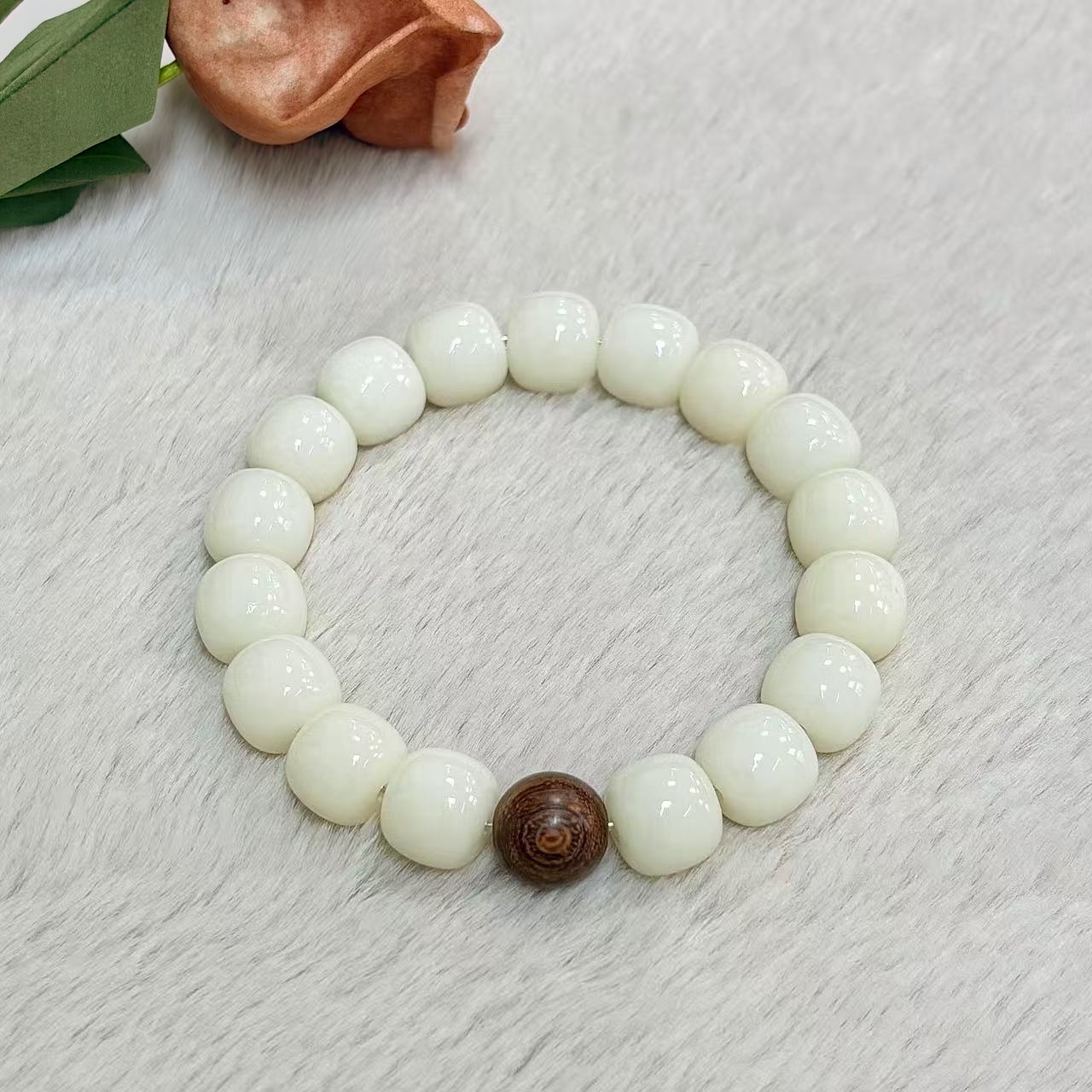 White Bodhi Seed Beaded Bracelet