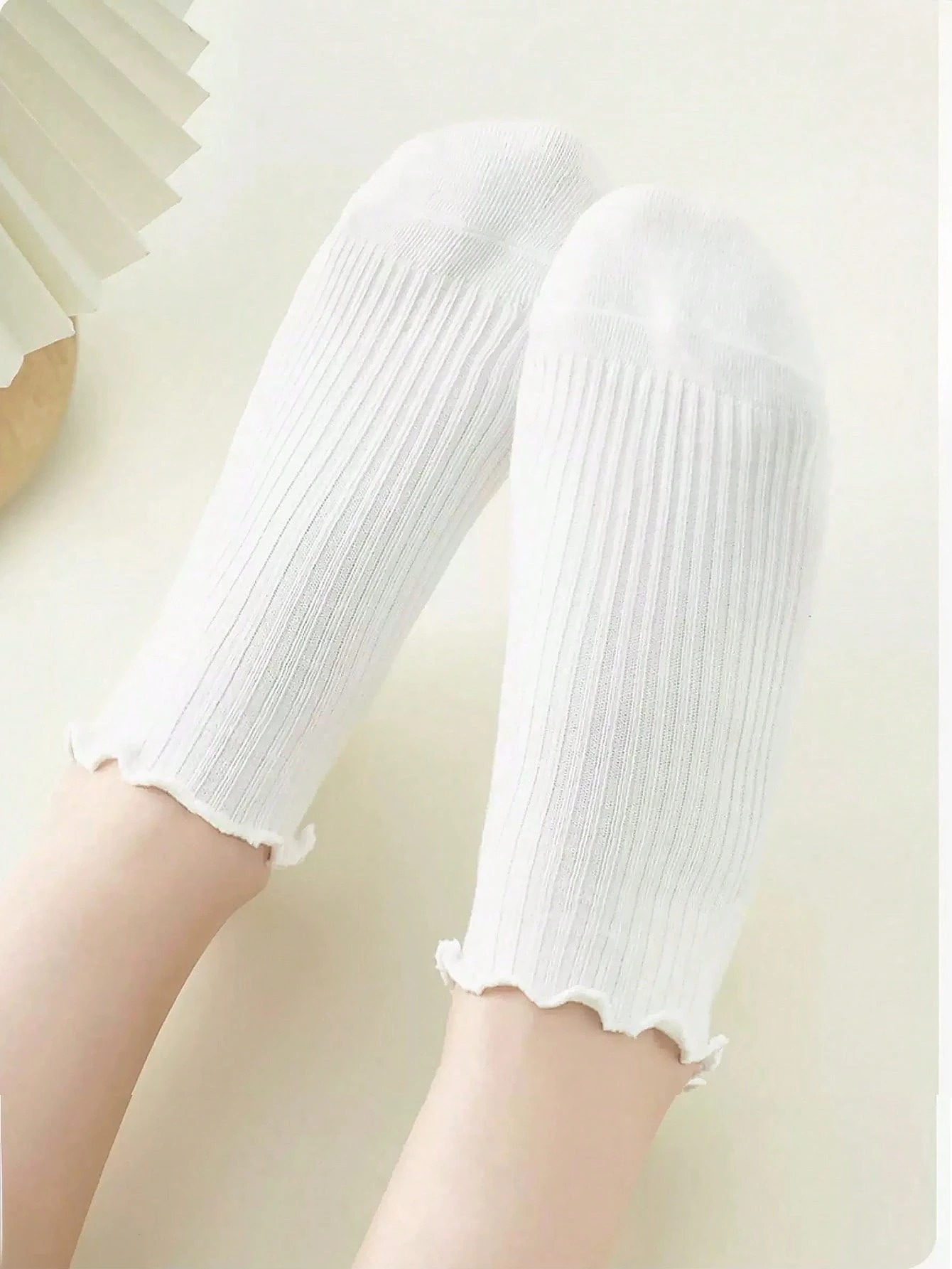 Coquette Ruffle Cuff Ankle Socks, Solid Color Ribbed Knit Low-Cut Socks, Women's Casual Sweet Socks For Daily Wear & Preppy Style
