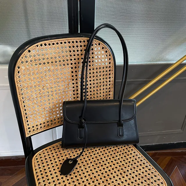 Niche Ladies Trendy Shoulder Bag Western Style Black - Shop at LoveMi