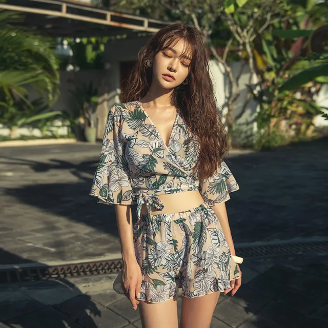 The New Swimsuit Feminine Sense Cover Belly Is Thin And Conservative Ins Wind Fairy Fan Bikini Swimsuit Main Picture M - Shop at LoveMi
