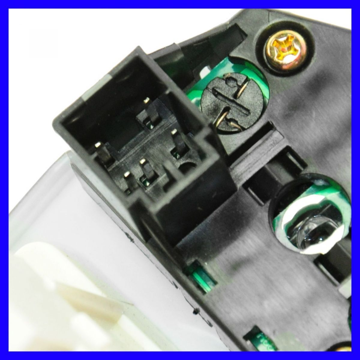 Headlight Headlamp S Witch For 95-97 Town Car Limousine 95-97 Town Car Sedan 3