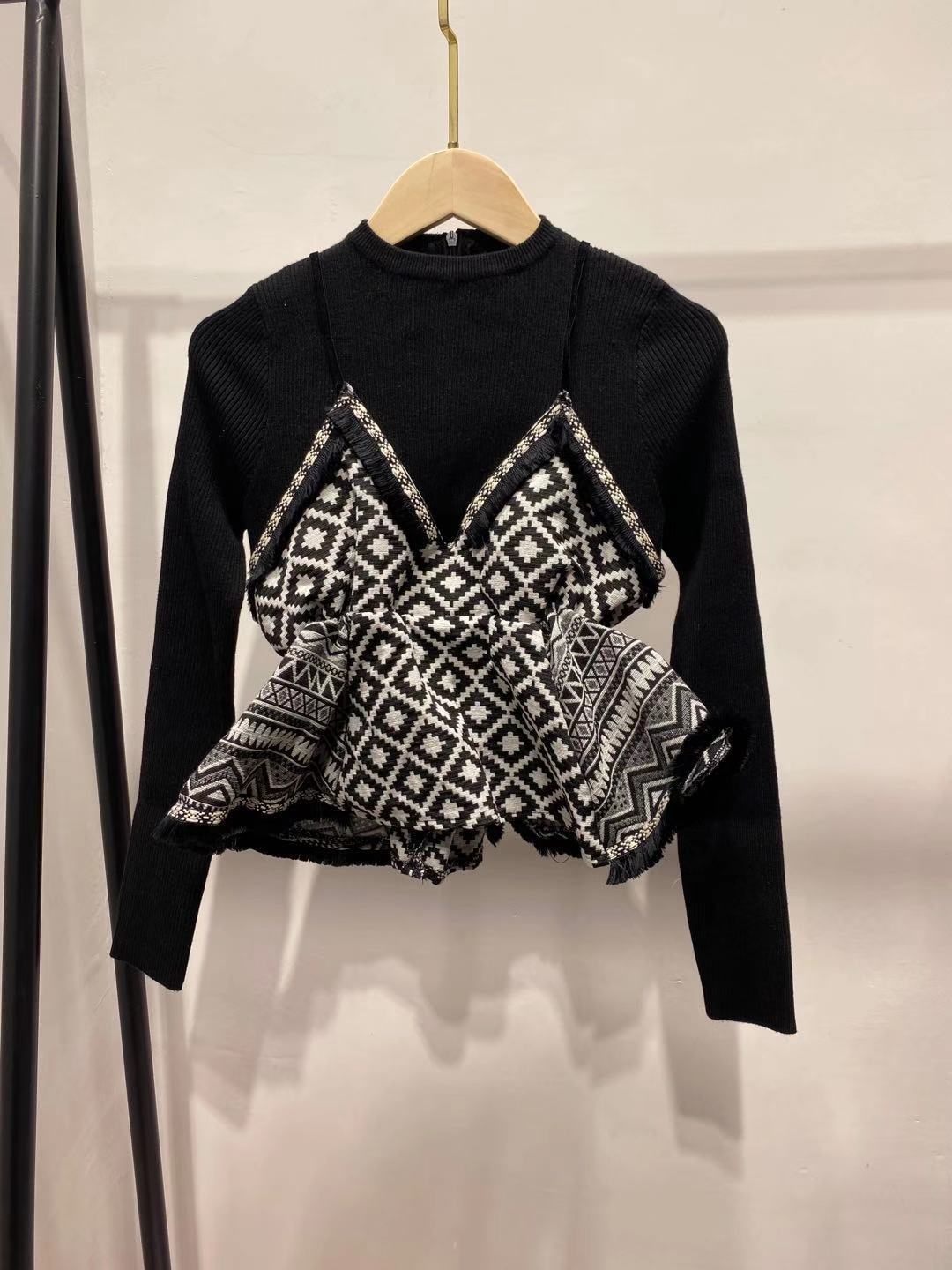 Slim Pullover Splicing Short Knitwear For Women Black - Shop at LoveMi