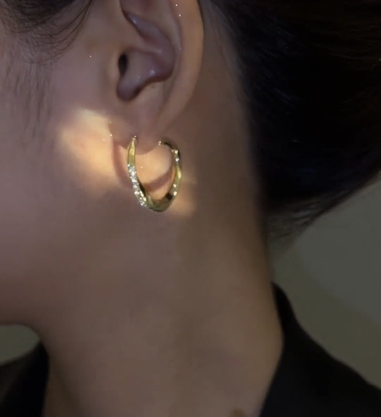 Sweet And Cool Twisted Metal Stud Earrings