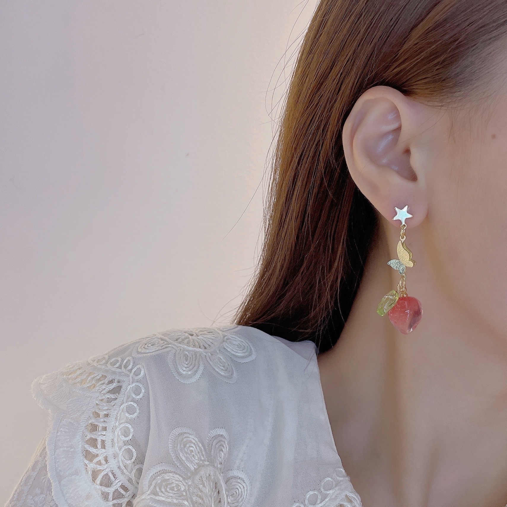 Women's Fashion Temperament Long Bright Strawberry Earrings