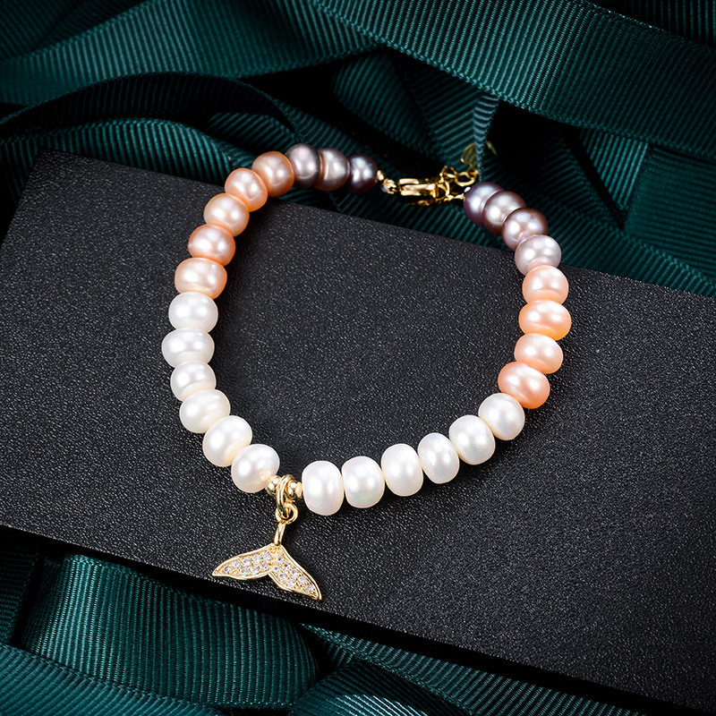 European And American Vintage Classic Metal Pearl Bracelet