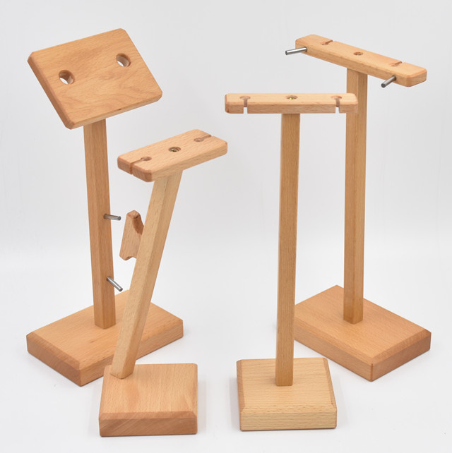 Creative Solid Wood Sports Bluetooth Headset Display Stand