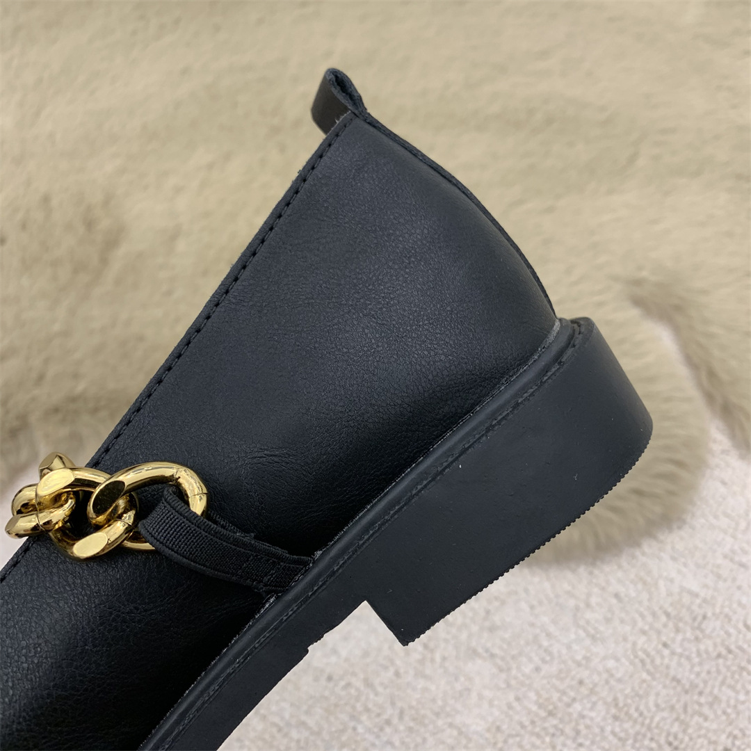 Metal Chain Square Toe Retro Leather Shoes