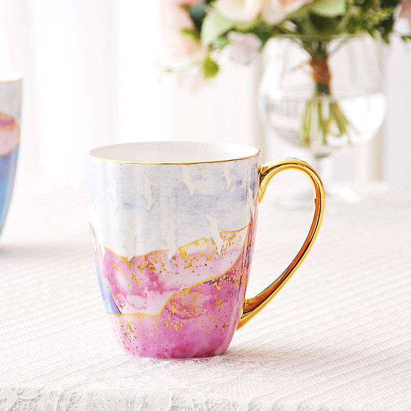 Bone china cup couple bone china mug (qianhe hongyan)