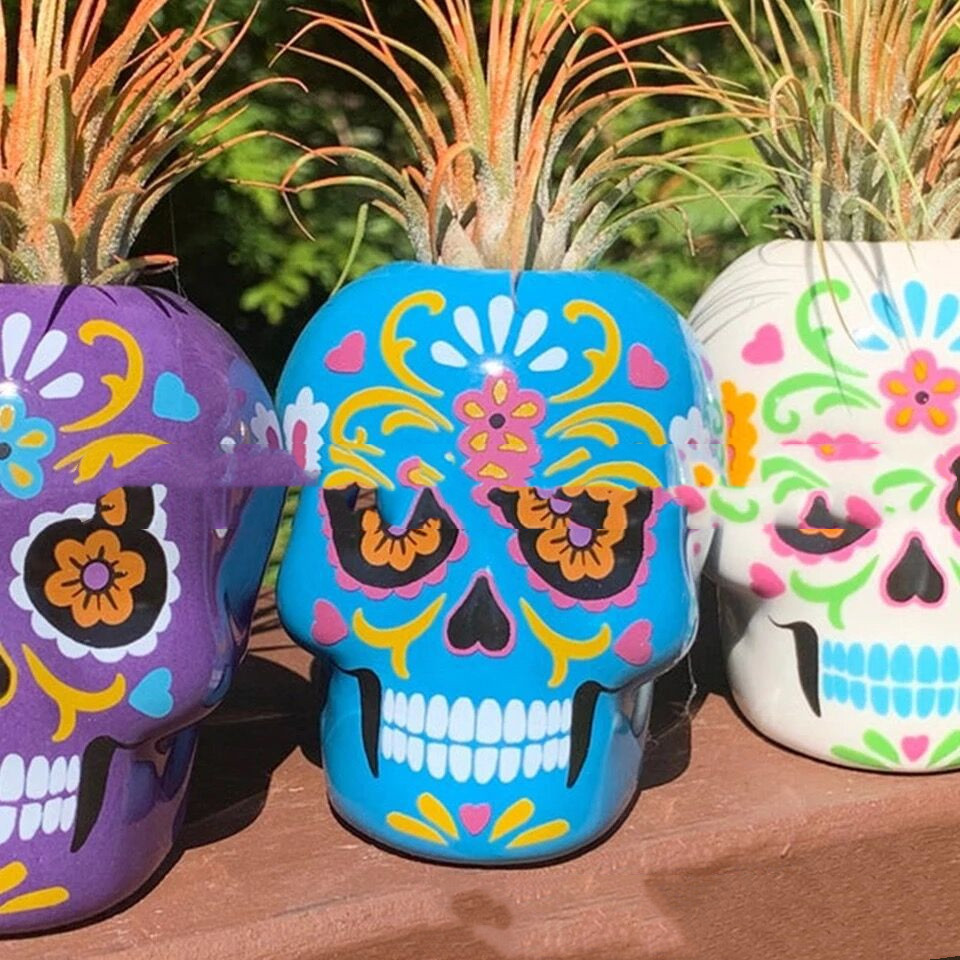 Day of the dead skeleton ornament succulents (yellow)