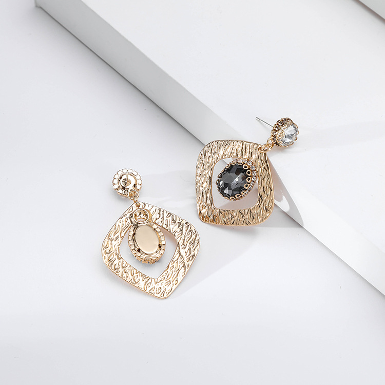 Retro Baroque Style Earrings Female Net Red Personality Earrings