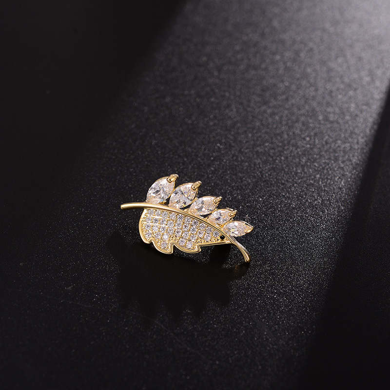 European And American Design Fashion Pearl Brooch Simple