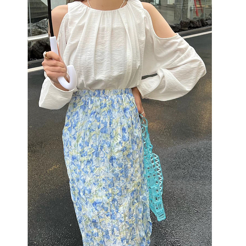 Off-shoulder Heart Machine With Bottoming Shirt Top Design Sense