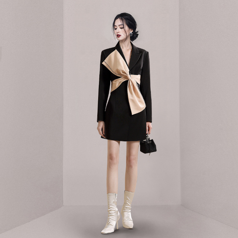 Fashionable Waist And Thin Temperament Long Sleeved Small Fragrance Bow Skirt