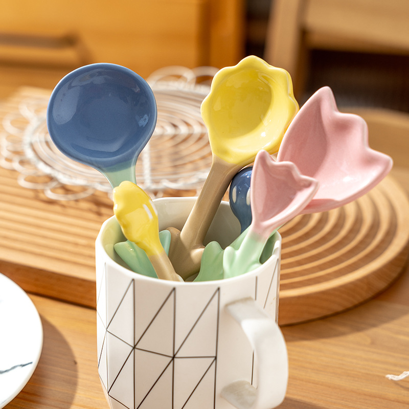 Title 7, Ins Three Dimensional Tulip Shaped Ceramic Spoon