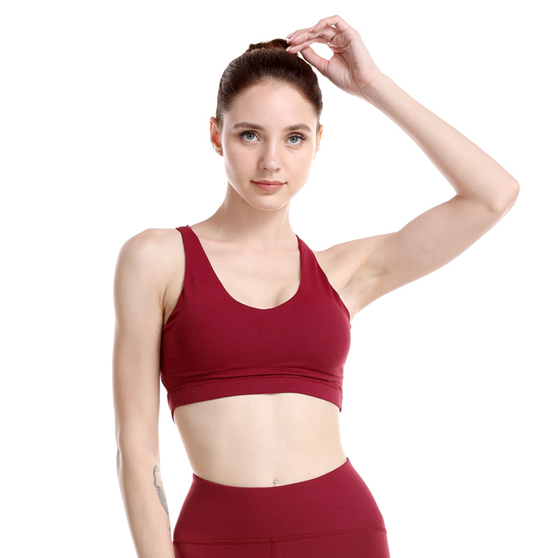 Title 2, Beauty back shockproof sports bra