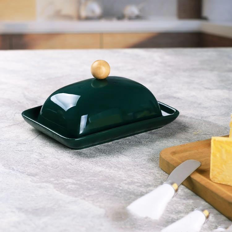 Title 7, Simple Ceramic Butter Dish With Lid