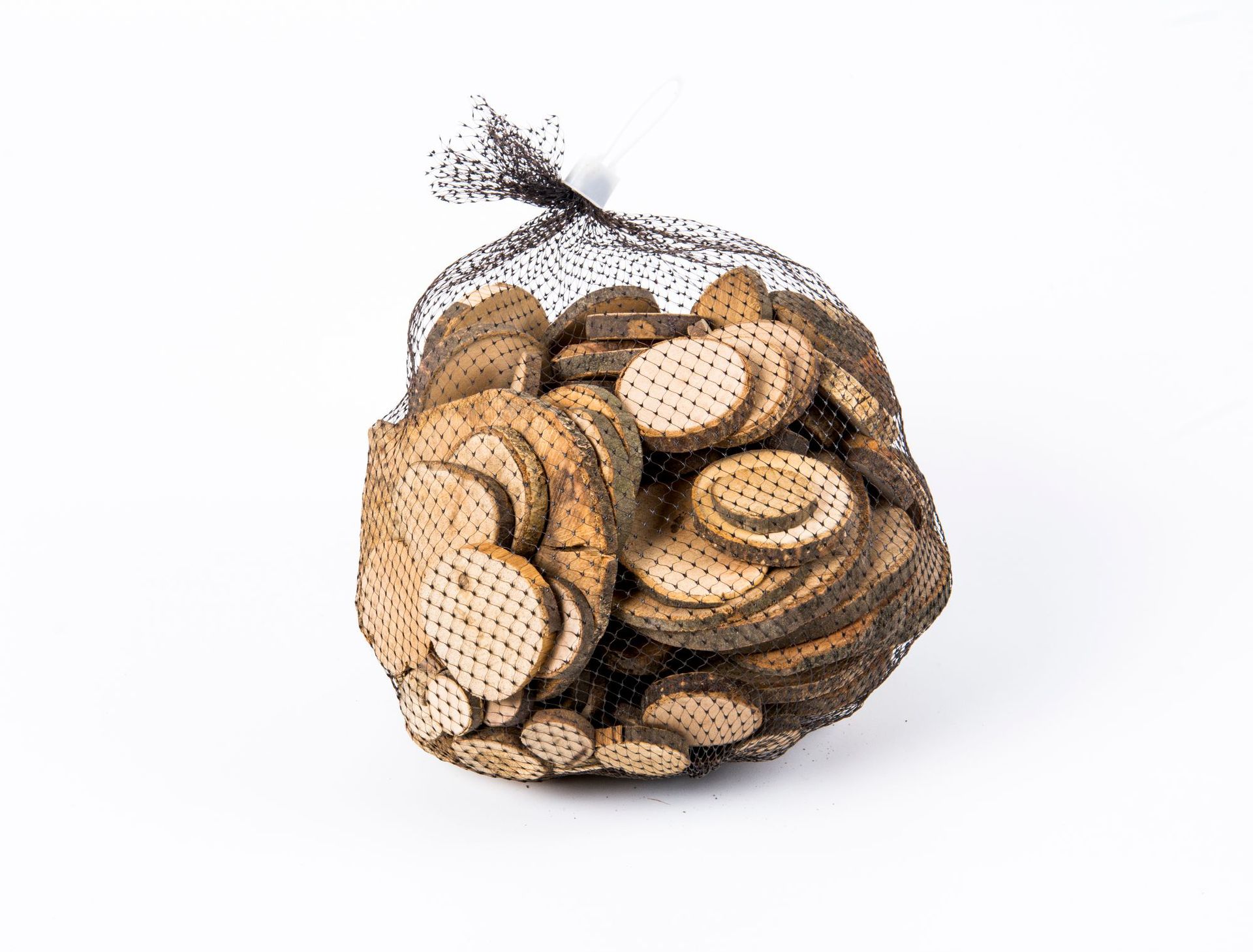 Wood chips in round bags