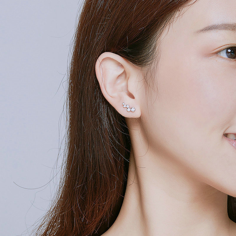 Women's Simple White Gold Plated Earrings With Diamonds