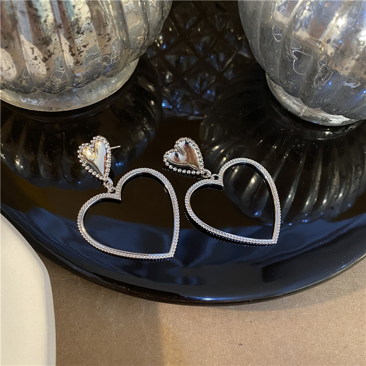 Sweet And Spicy Butterfly Overlapping Phantom Drop Zircon Stud Earrings