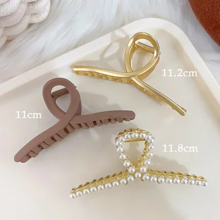 Premium Sense Hair Grab Large Clip Headwear D8 - Shop at LoveMi