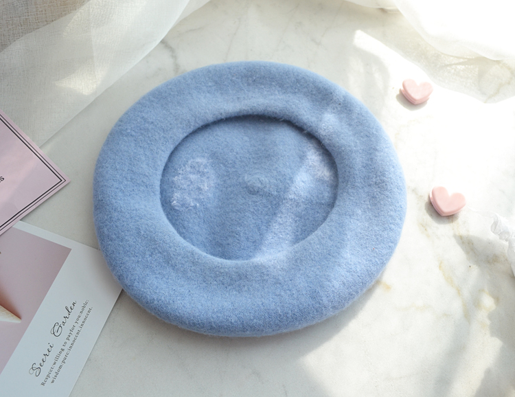 Title 1, Handmade wool felt cloud beret