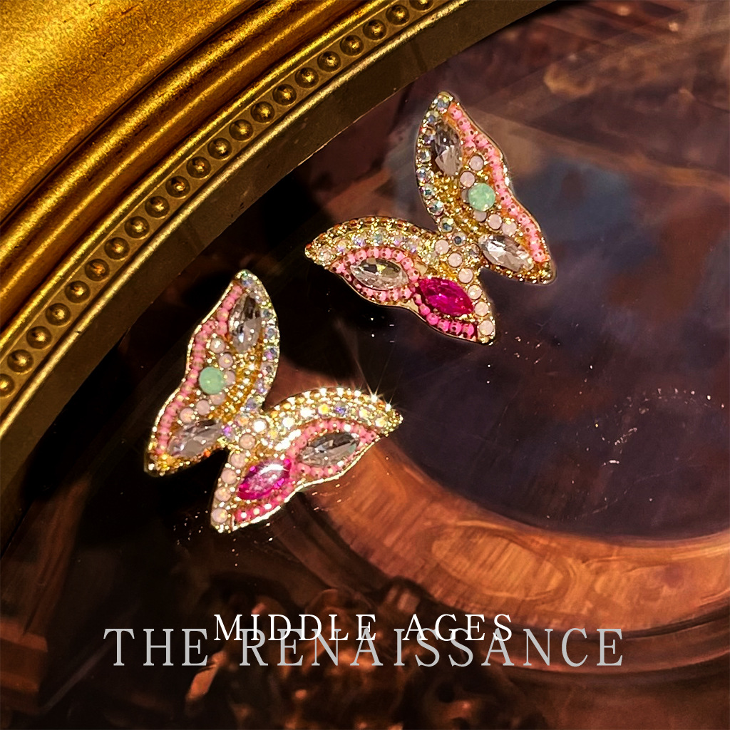 Retro Western Statement Earrings - Heavy-Duty Cubic Zirconia Studs, Light Luxury Baroque Palace Style Jewelry