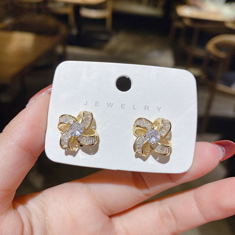 Women's Elegance Micro Set Zircon Flower Stud Earrings