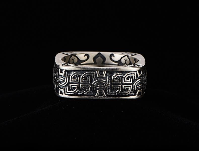 Men's Retro Square Disc Ancient Ring