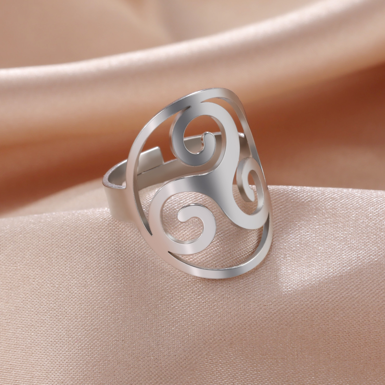Men's And Women's Titanium Steel Hollow Ring