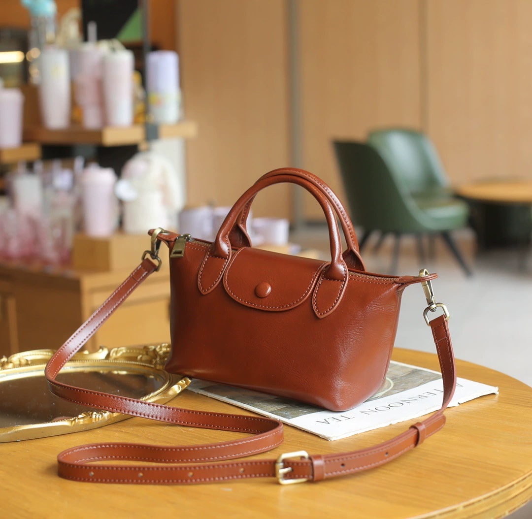 Sac pour femme en cuir baidie, sac de boulette en peau de vache tanné végétal – Image 6