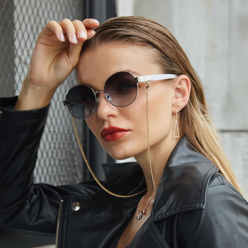 Title 7, Small Round Frame Sunglasses With Chain