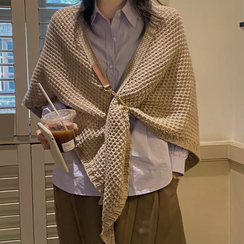 Women's Hollow Knitted Leather Buckle Shawl Spring Autumn - Khaki