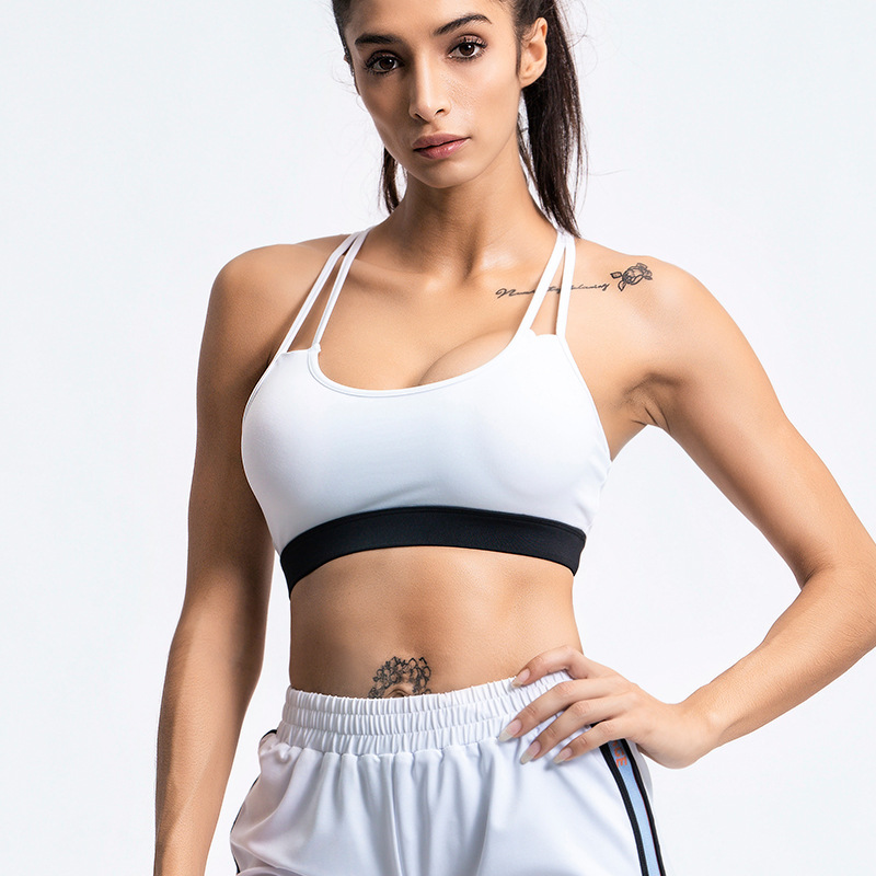 Title 3, Black and white contrast sports bra